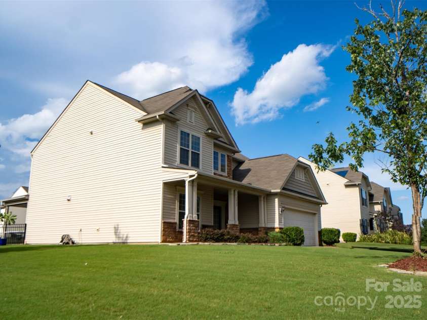 3942 Kestrel Lane, Fort Mill, SC 29707.  MLS# CAR4280875, YatesRealty ID 28421. 