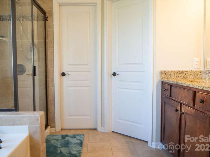 3942 Kestrel Lane, Fort Mill, SC 29707.  MLS# CAR4280875, YatesRealty ID 28421. 