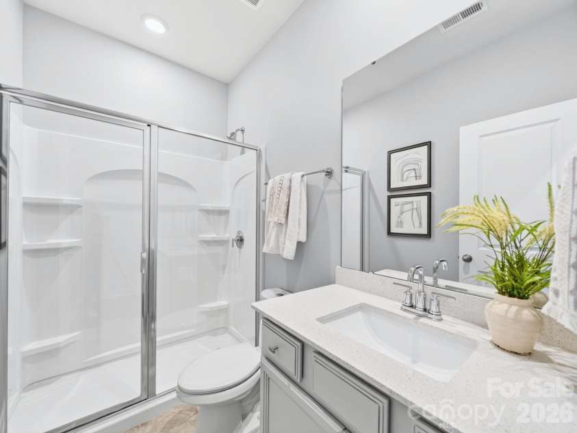 11721 Mesquite Road, Huntersville, NC 28078.  MLS# CAR4377053, YatesRealty ID 28422. Main Floor Full Bath 