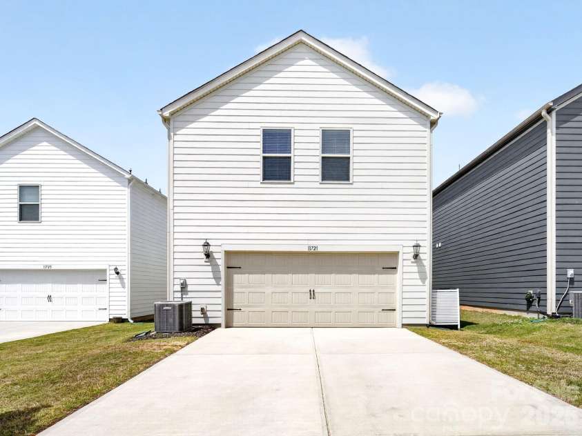 11721 Mesquite Road, Huntersville, NC 28078.  MLS# CAR4377053, YatesRealty ID 28422. Rear Load Attached Garage 