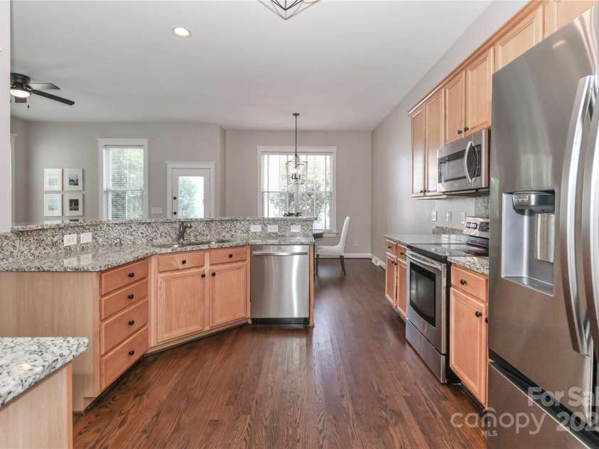 6714 Park Meadows Place, Huntersville, NC 28078.  MLS# CAR4285507, YatesRealty ID 28422. 