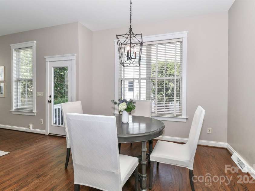 6714 Park Meadows Place, Huntersville, NC 28078.  MLS# CAR4285507, YatesRealty ID 28422. 