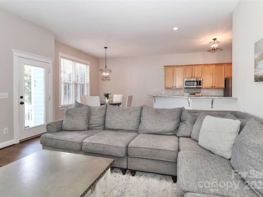 6714 Park Meadows Place, Huntersville, NC 28078.  MLS# CAR4285507, YatesRealty ID 28422. 