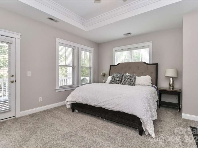 6714 Park Meadows Place, Huntersville, NC 28078.  MLS# CAR4285507, YatesRealty ID 28422. 