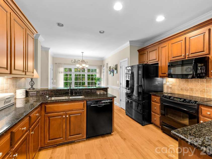 3146 Beaver Dam Drive, Monroe, NC 28110.  MLS# CAR4388037, YatesRealty ID 28423. 