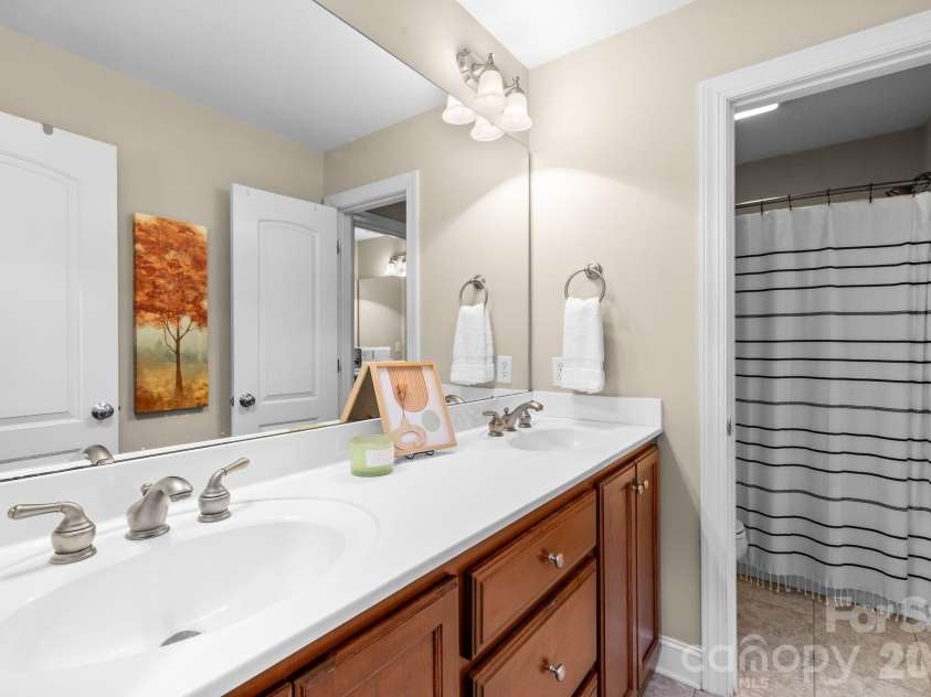 3146 Beaver Dam Drive, Monroe, NC 28110.  MLS# CAR4388037, YatesRealty ID 28423. 