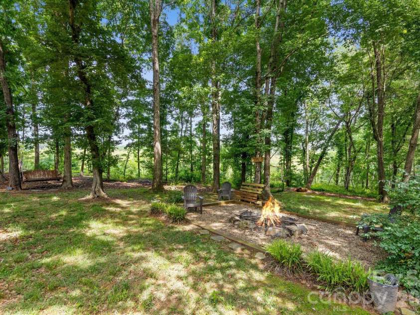 3146 Beaver Dam Drive, Monroe, NC 28110.  MLS# CAR4388037, YatesRealty ID 28423. 