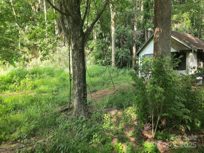 103 Heart Lane, Maggie Valley, NC 28751.  MLS# CAR4285809, YatesRealty ID 28424. 