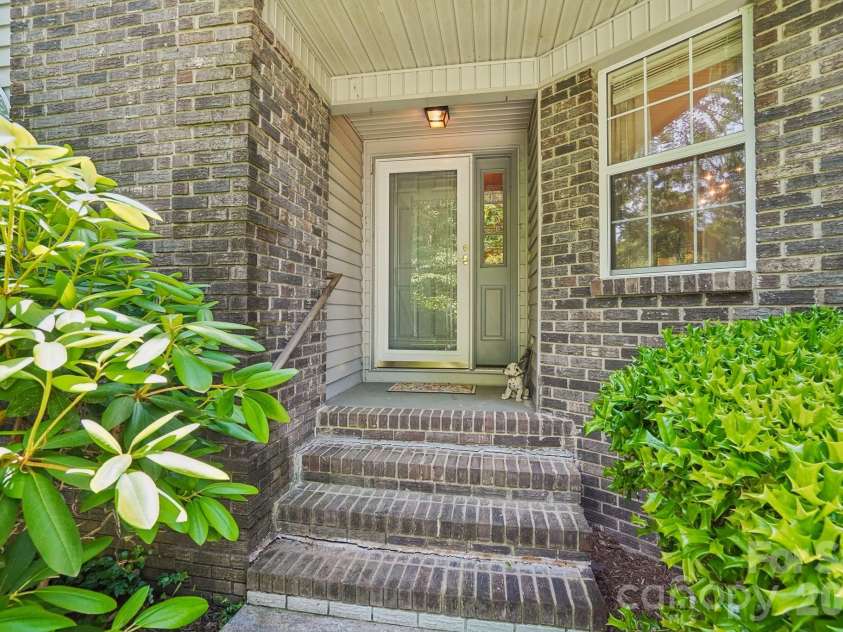 7 St Andrews Drive, Etowah, NC 28729.  MLS# CAR4388193, YatesRealty ID 28424. 