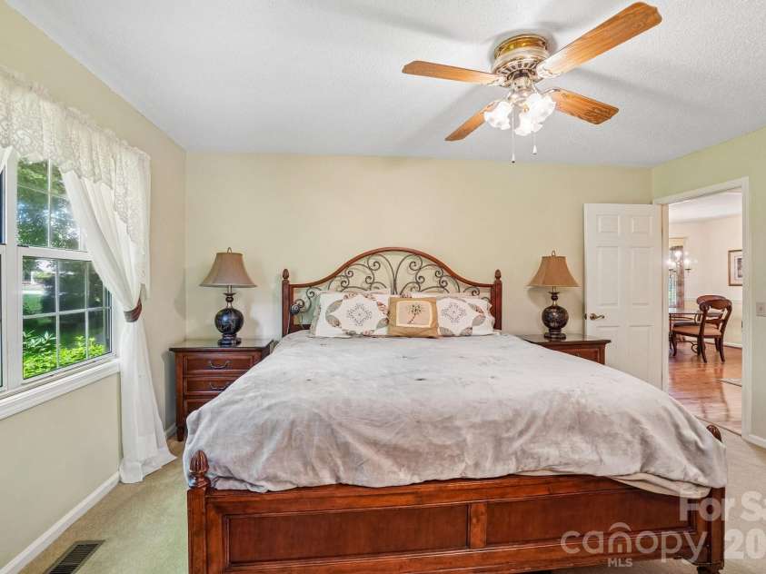 7 St Andrews Drive, Etowah, NC 28729.  MLS# CAR4388193, YatesRealty ID 28424. 