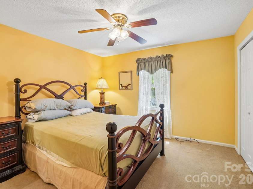 7 St Andrews Drive, Etowah, NC 28729.  MLS# CAR4388193, YatesRealty ID 28424. 