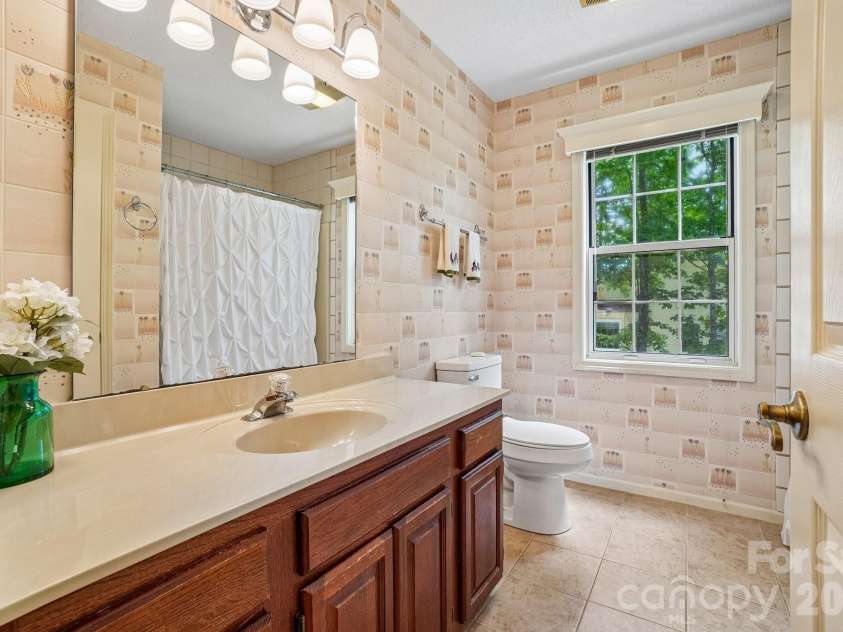 7 St Andrews Drive, Etowah, NC 28729.  MLS# CAR4388193, YatesRealty ID 28424. 