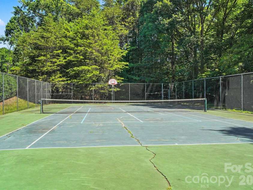 198 Windemere Isle Road, Statesville, NC 28677.  MLS# CAR4390033, YatesRealty ID 28425. 
