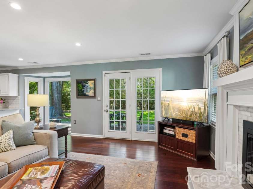 3113 Wild Lark Court, Charlotte, NC 28210.  MLS# CAR4386069, YatesRealty ID 28426. 