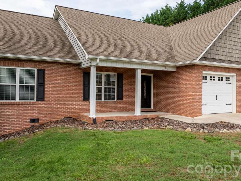 5326 Stonegate Farm Drive, Granite Falls, NC 28630.  MLS# CAR4388999, YatesRealty ID 28427. 