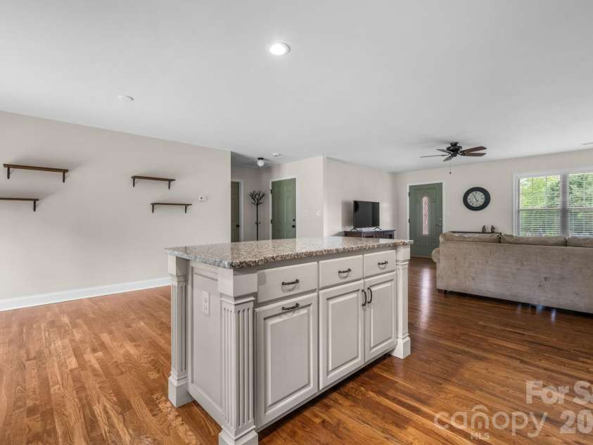 5326 Stonegate Farm Drive, Granite Falls, NC 28630.  MLS# CAR4388999, YatesRealty ID 28427. 