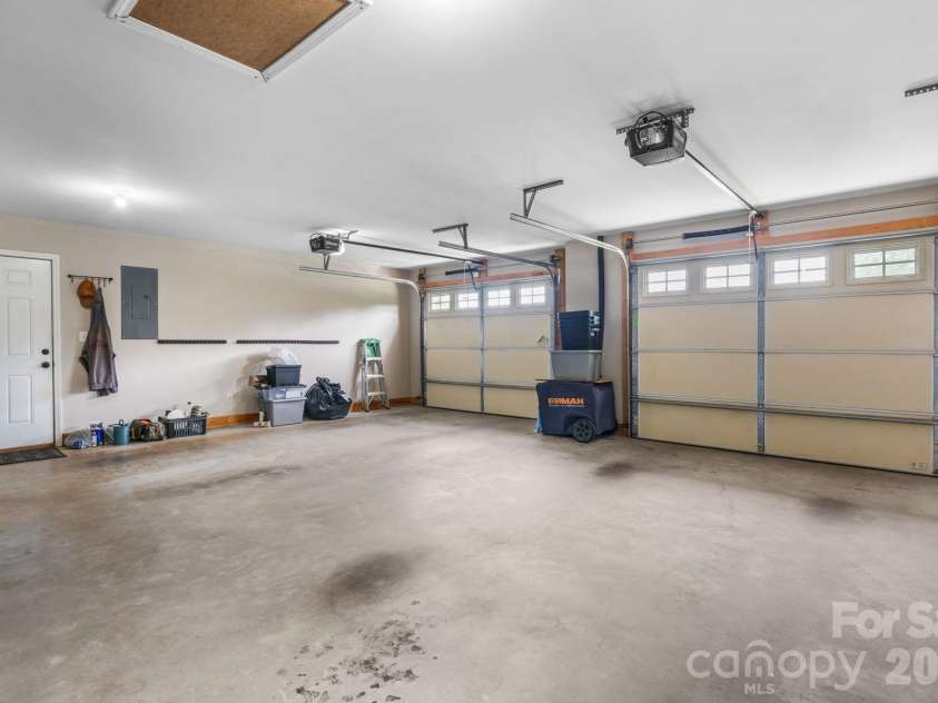 5326 Stonegate Farm Drive, Granite Falls, NC 28630.  MLS# CAR4388999, YatesRealty ID 28427. 