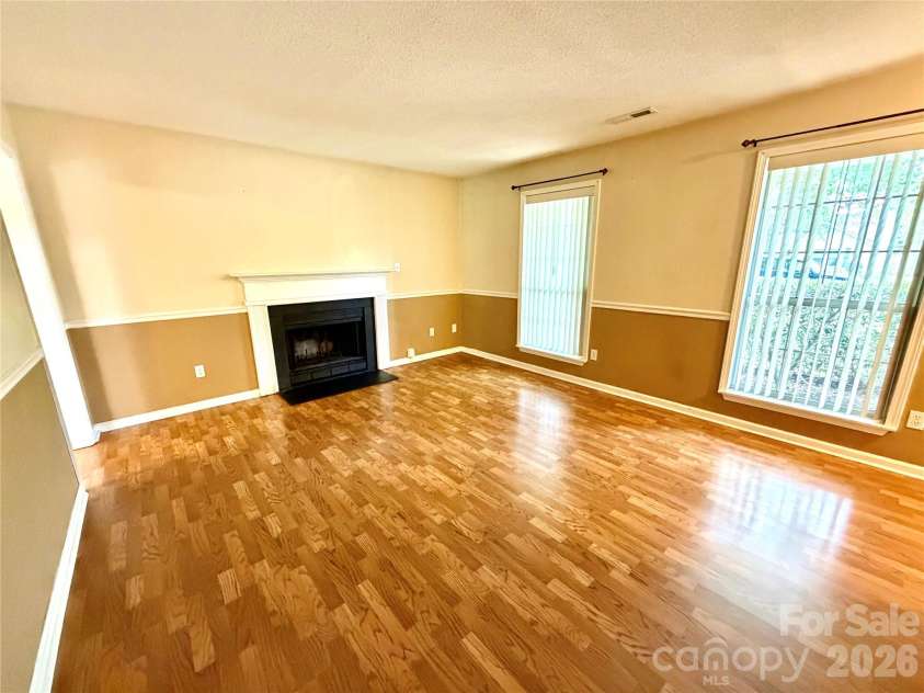 8004 Glencannon Drive, Charlotte, NC 28227.  MLS# CAR4390341, YatesRealty ID 28428. 