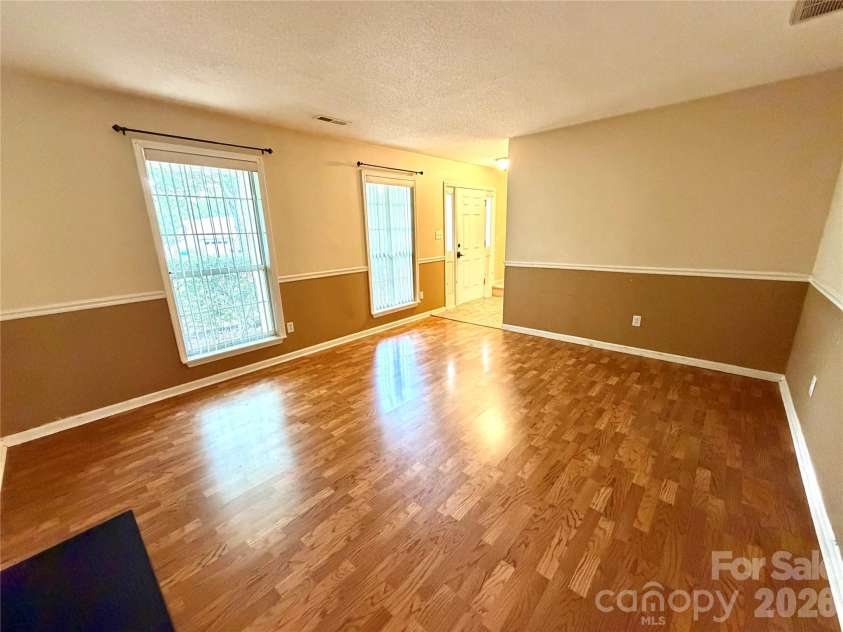 8004 Glencannon Drive, Charlotte, NC 28227.  MLS# CAR4390341, YatesRealty ID 28428. 