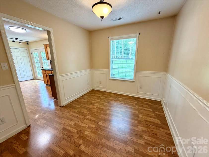8004 Glencannon Drive, Charlotte, NC 28227.  MLS# CAR4390341, YatesRealty ID 28428. 