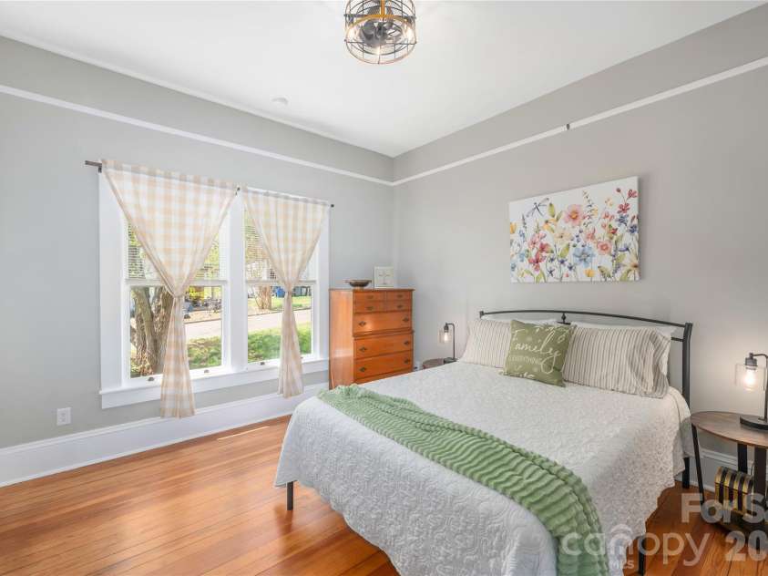 163 Pharr Street, Canton, NC 28716.  MLS# CAR4375926, YatesRealty ID 28429. 
