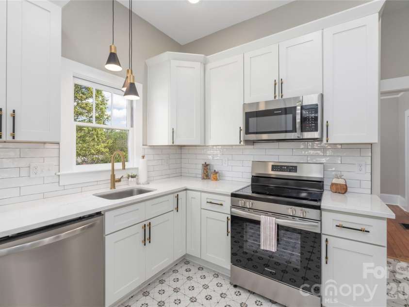 163 Pharr Street, Canton, NC 28716.  MLS# CAR4375926, YatesRealty ID 28429. Fully remodeled kitchen.
