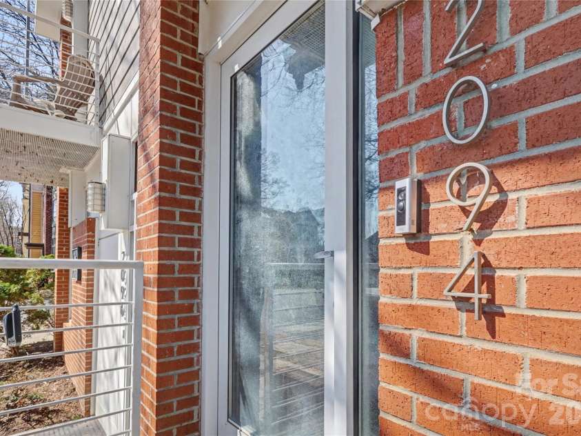2094 Euclid Avenue, Charlotte, NC 28203.  MLS# CAR4352425, YatesRealty ID 2843. 