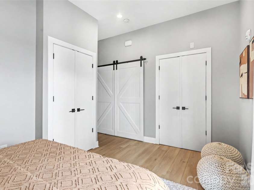2094 Euclid Avenue, Charlotte, NC 28203.  MLS# CAR4352425, YatesRealty ID 2843. 