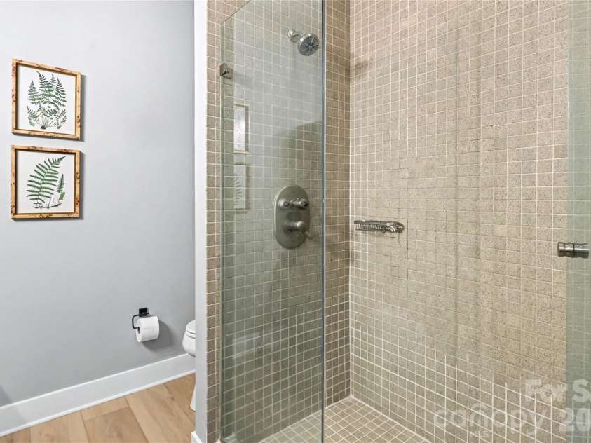 2094 Euclid Avenue, Charlotte, NC 28203.  MLS# CAR4352425, YatesRealty ID 2843. 