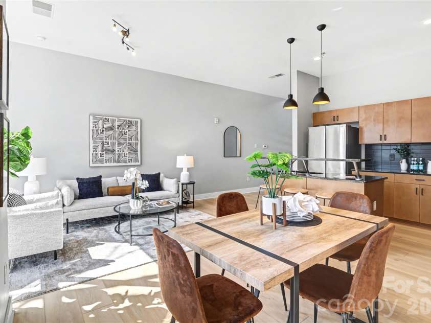2094 Euclid Avenue, Charlotte, NC 28203.  MLS# CAR4352425, YatesRealty ID 2843. 