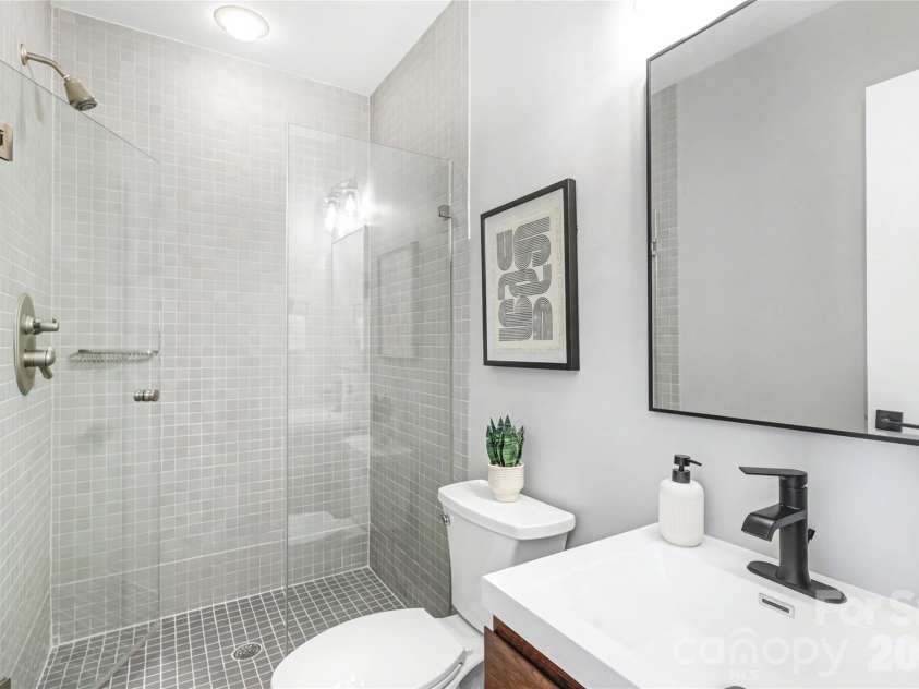 2094 Euclid Avenue, Charlotte, NC 28203.  MLS# CAR4352425, YatesRealty ID 2843. 