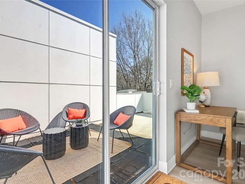 2094 Euclid Avenue, Charlotte, NC 28203.  MLS# CAR4352425, YatesRealty ID 2843. 