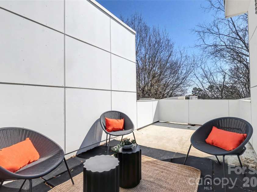 2094 Euclid Avenue, Charlotte, NC 28203.  MLS# CAR4352425, YatesRealty ID 2843. 