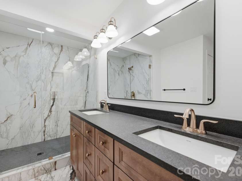 3323 Lincoln Lane, Gastonia, NC 28056.  MLS# CAR4368845, YatesRealty ID 28430. Primary Bathroom