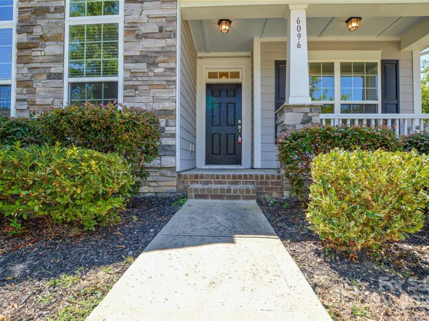 6096 Cloverdale Drive, Fort Mill, SC 29708.  MLS# CAR4285834, YatesRealty ID 28430. 