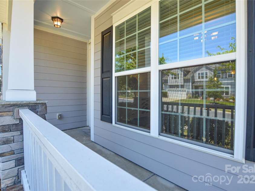 6096 Cloverdale Drive, Fort Mill, SC 29708.  MLS# CAR4285834, YatesRealty ID 28430. 