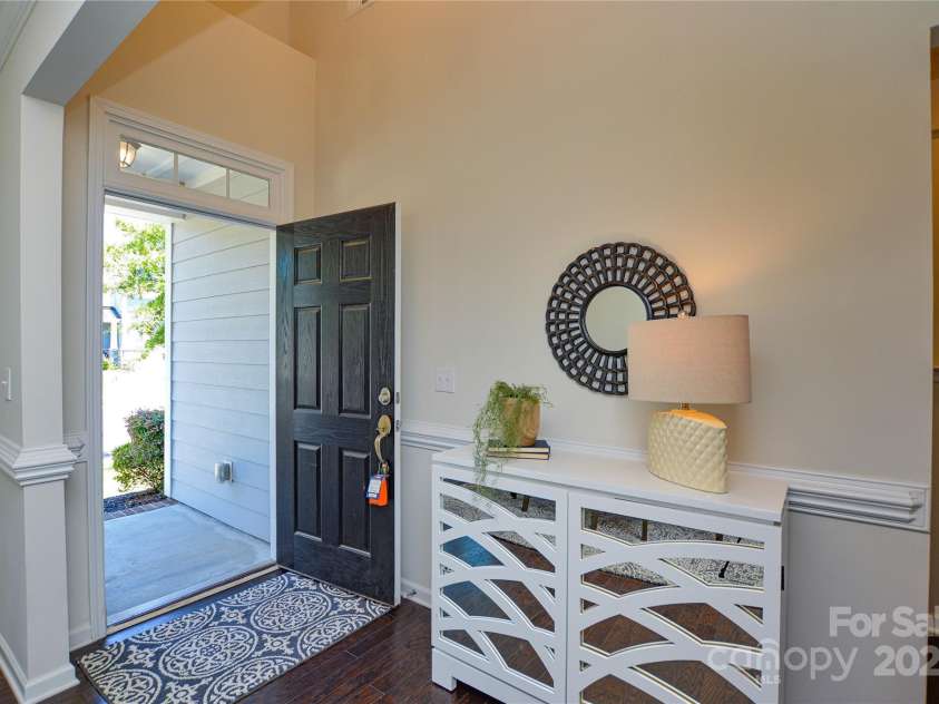 6096 Cloverdale Drive, Fort Mill, SC 29708.  MLS# CAR4285834, YatesRealty ID 28430. 
