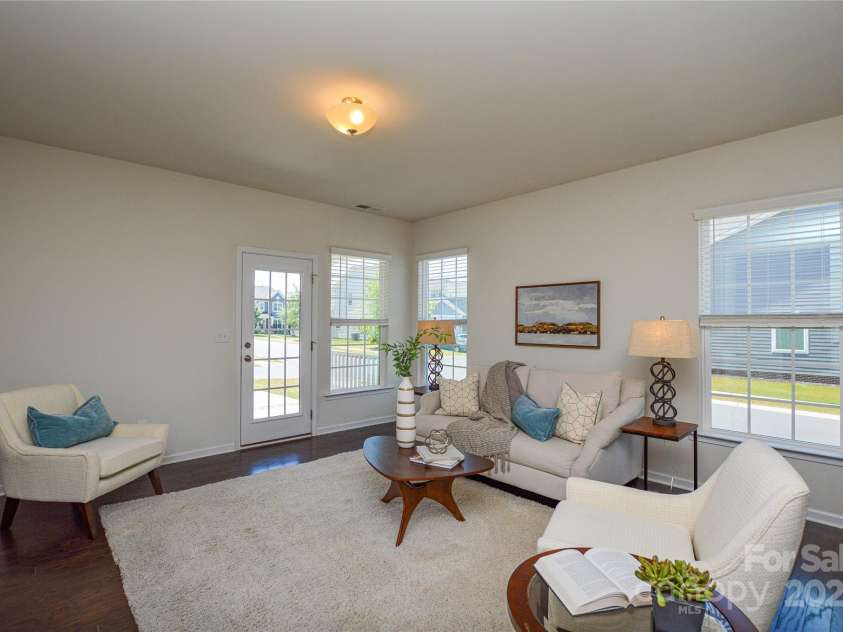 6096 Cloverdale Drive, Fort Mill, SC 29708.  MLS# CAR4285834, YatesRealty ID 28430. 