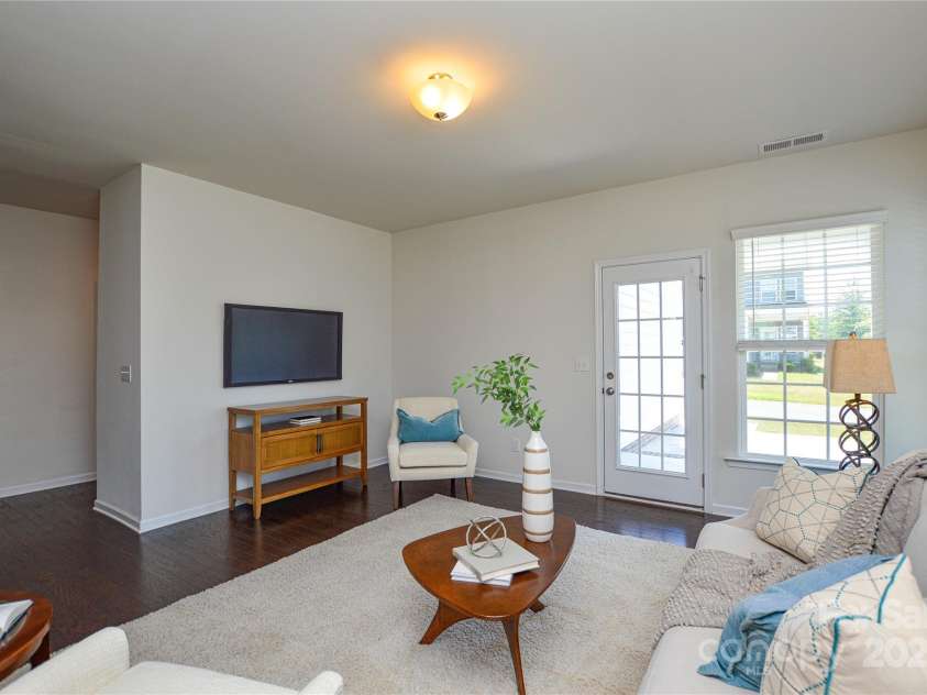 6096 Cloverdale Drive, Fort Mill, SC 29708.  MLS# CAR4285834, YatesRealty ID 28430. 