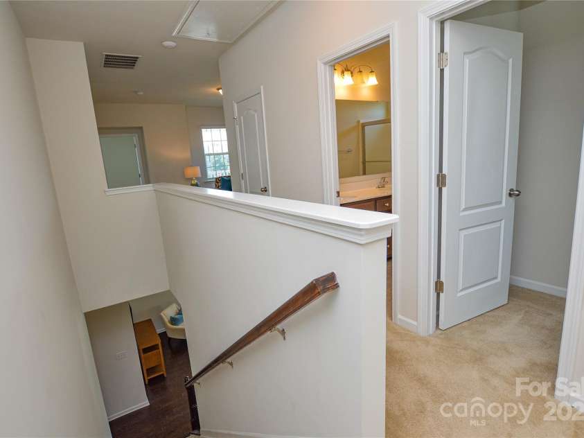 6096 Cloverdale Drive, Fort Mill, SC 29708.  MLS# CAR4285834, YatesRealty ID 28430. 