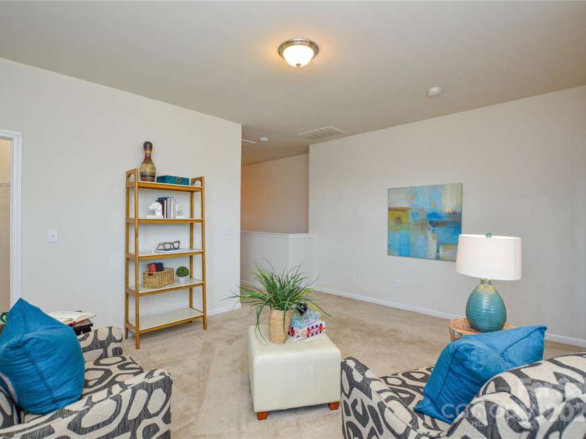 6096 Cloverdale Drive, Fort Mill, SC 29708.  MLS# CAR4285834, YatesRealty ID 28430. 
