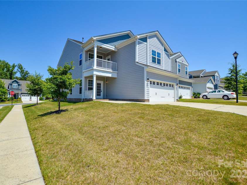 6096 Cloverdale Drive, Fort Mill, SC 29708.  MLS# CAR4285834, YatesRealty ID 28430. 