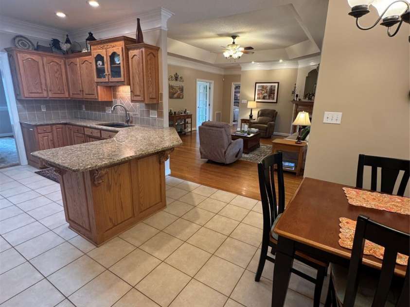 2911 Weatherfield Drive, Lincolnton, NC 28092.  MLS# CAR4285665, YatesRealty ID 28433. 