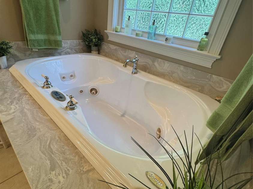 2911 Weatherfield Drive, Lincolnton, NC 28092.  MLS# CAR4285665, YatesRealty ID 28433. 