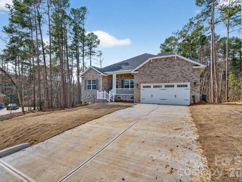 302 Gorham Drive, Albemarle, NC 28001.  MLS# CAR4346563, YatesRealty ID 28434. Front of home