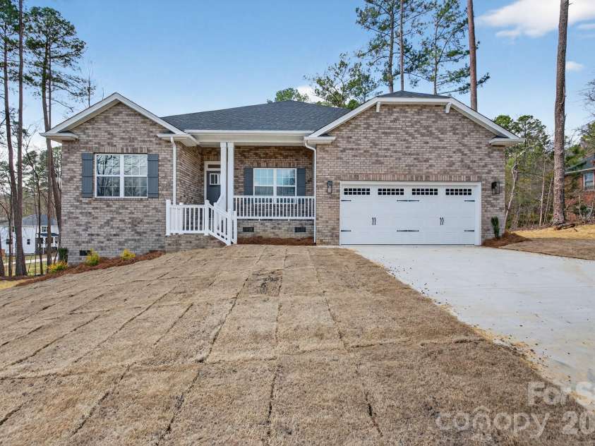 302 Gorham Drive, Albemarle, NC 28001.  MLS# CAR4346563, YatesRealty ID 28434. Front of home