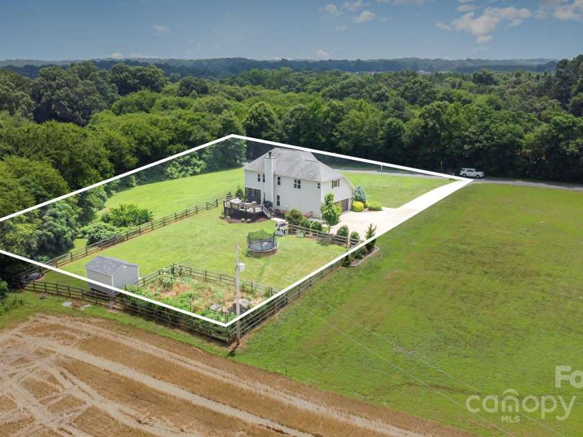 7805 Crooked Creek Church Road, Monroe, NC 28110.  MLS# CAR4274743, YatesRealty ID 28434. 