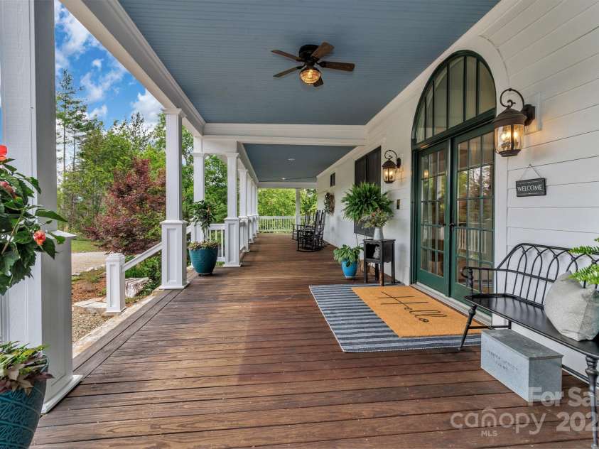 29 Bonnie Brae Drive, Weaverville, NC 28787.  MLS# CAR4266285, YatesRealty ID 28435. 