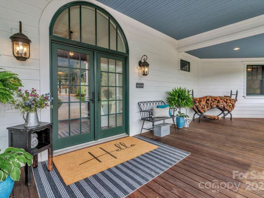 29 Bonnie Brae Drive, Weaverville, NC 28787.  MLS# CAR4266285, YatesRealty ID 28435. Huge french doors fill the entryway foyer with natural light flooding into the living space. 