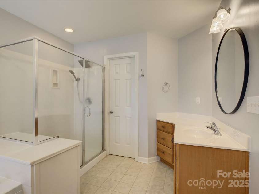 17309 Knoxwood Drive, Huntersville, NC 28078.  MLS# CAR4306070, YatesRealty ID 28436. 